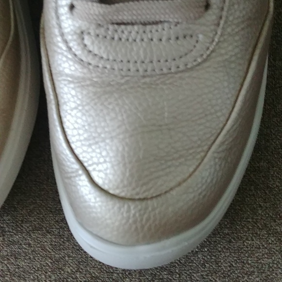 "GEOX" LEATHER SHOES, Size 38, Light gold color - Picture 3 of 12